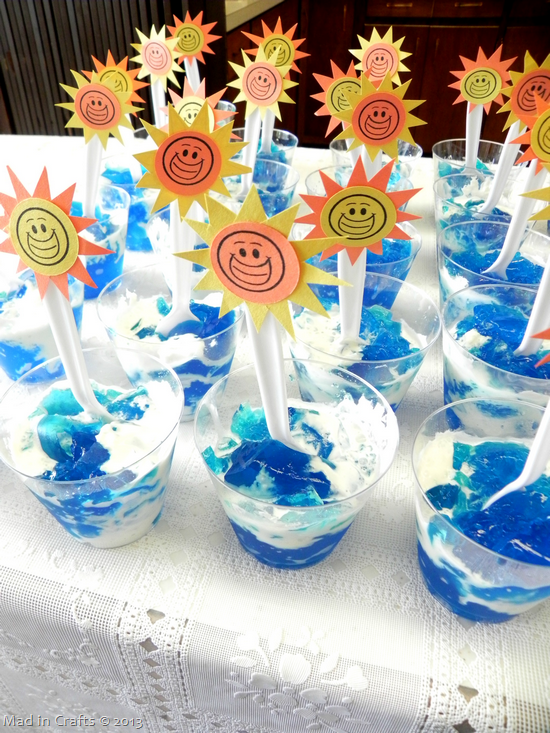 table full of summer skies jello snack cups