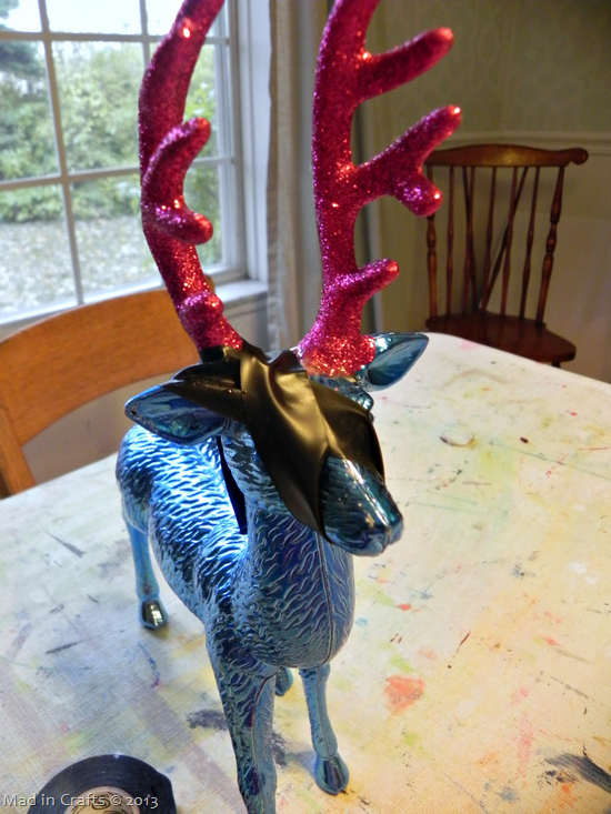 glue-antlers-in-place_thumb3