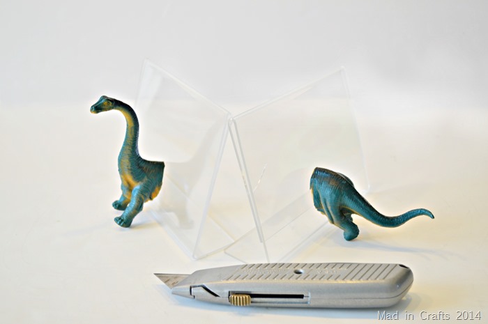 DSC_0014Plastic Animal Bookends match ends to frame