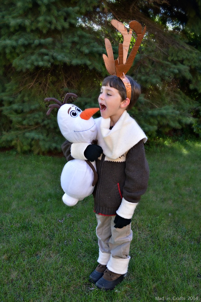 Sven Costume with Olaf