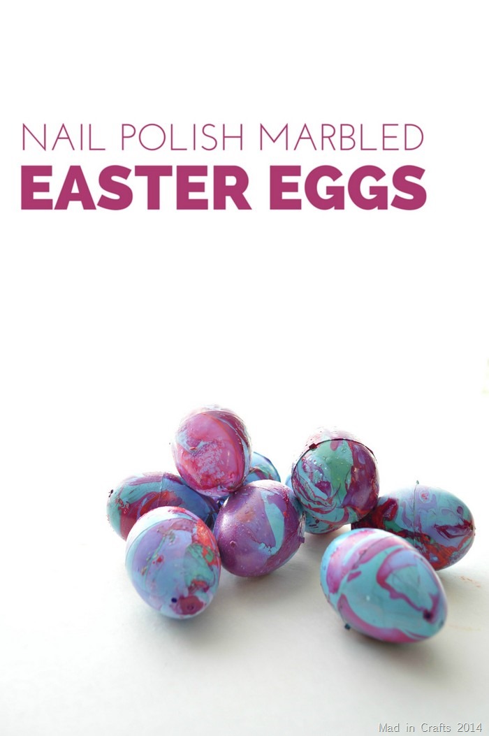 Marbling-Plastic-Eggs-with-Nail-Polish_thumb.jpg