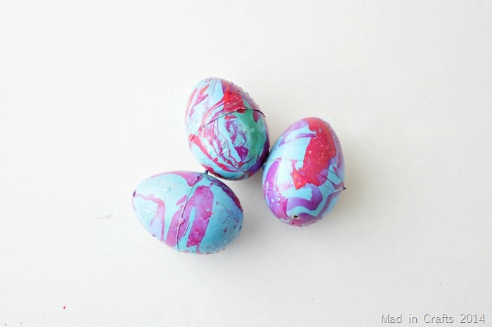 marbled plastic eggs
