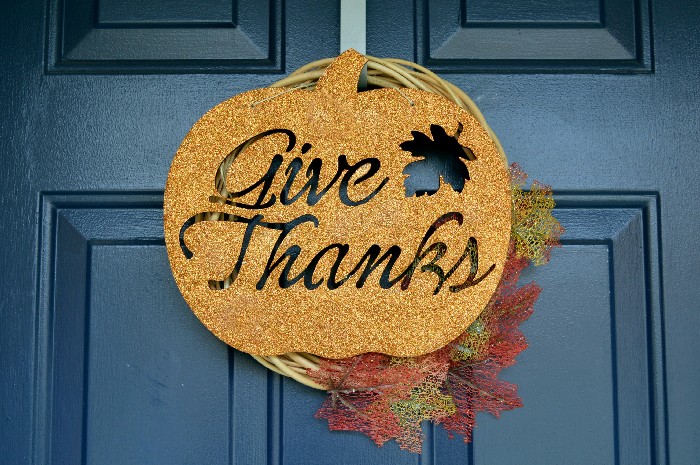 glittered-give-thanks-sign