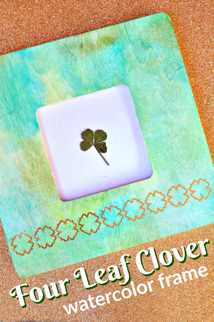 FOUR LEAF CLOVER WATERCOLOR FRAME