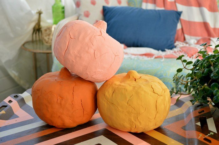 20 PRETTY PAINTED PUMPKINS