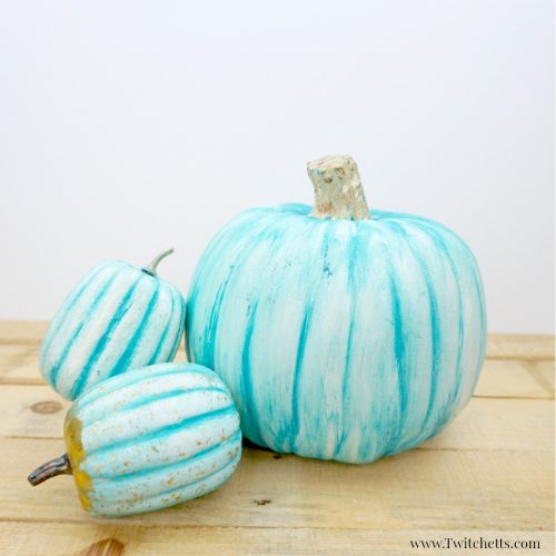 20 PRETTY PAINTED PUMPKINS