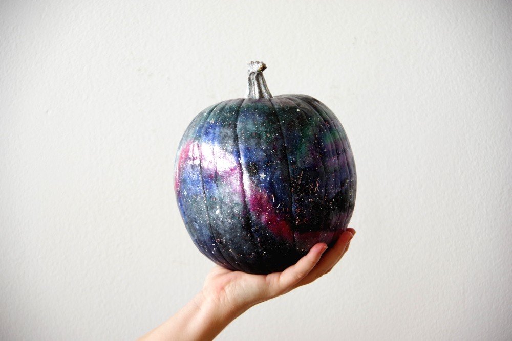 20 PRETTY PAINTED PUMPKINS