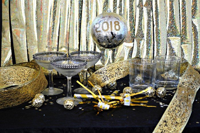 Affordable Dollar Store New Year’s Decorations for a Festive Celebration