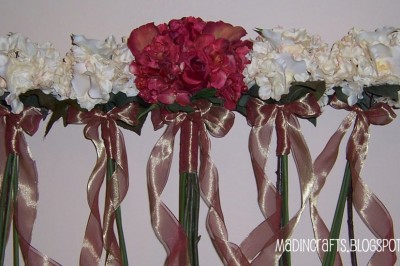 Wedding Crafts: Brides’ and Bridesmaids’ Bouquets