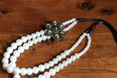 How to Make a Betty Draper-Inspired Pearl Necklace