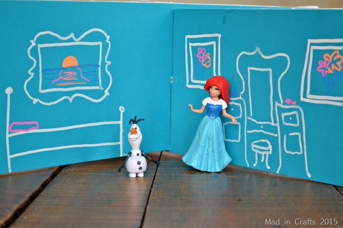 CHALK FOAM BOARD DOLLHOUSE