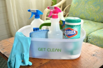 HANDS-OFF CLEANING HACKS