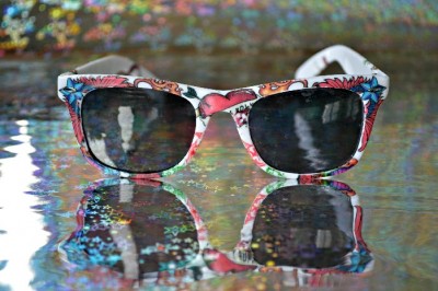 ROCK N ROLL SUNGLASSES WITH TEMPORARY TATTOOS
