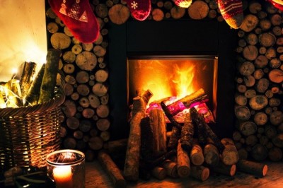 WHERE TO FIND FIREPLACE AND AMBIENT CHRISTMAS VIDEOS