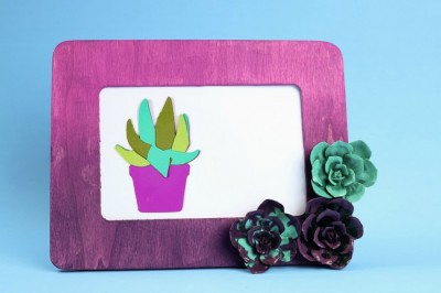 PAPER AND RESIN SUCCULENT FRAME TUTORIAL